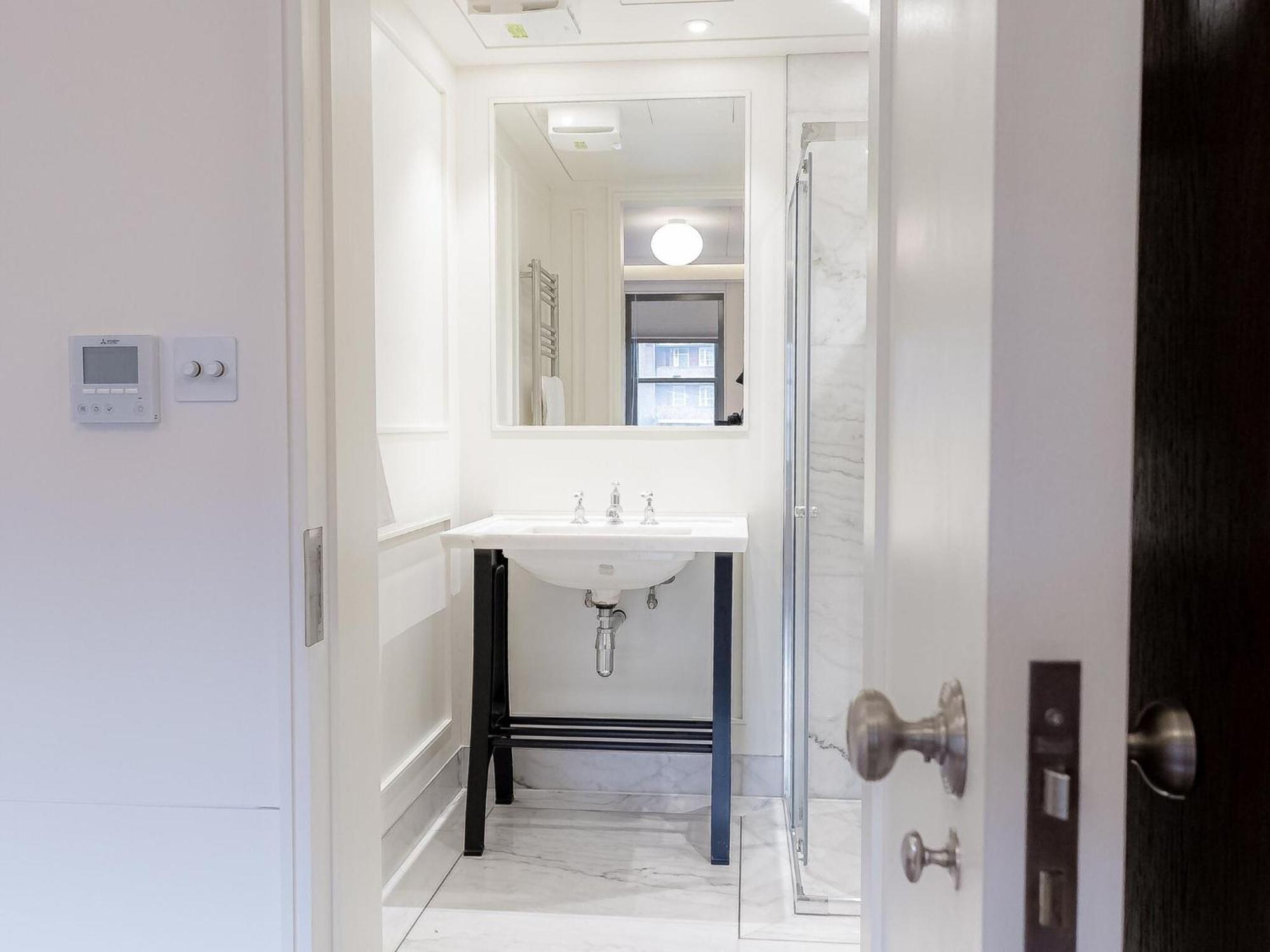Modern Deluxe Five Bedroom House Near Chalk Farm Station By Belvilla Λονδίνο Εξωτερικό φωτογραφία