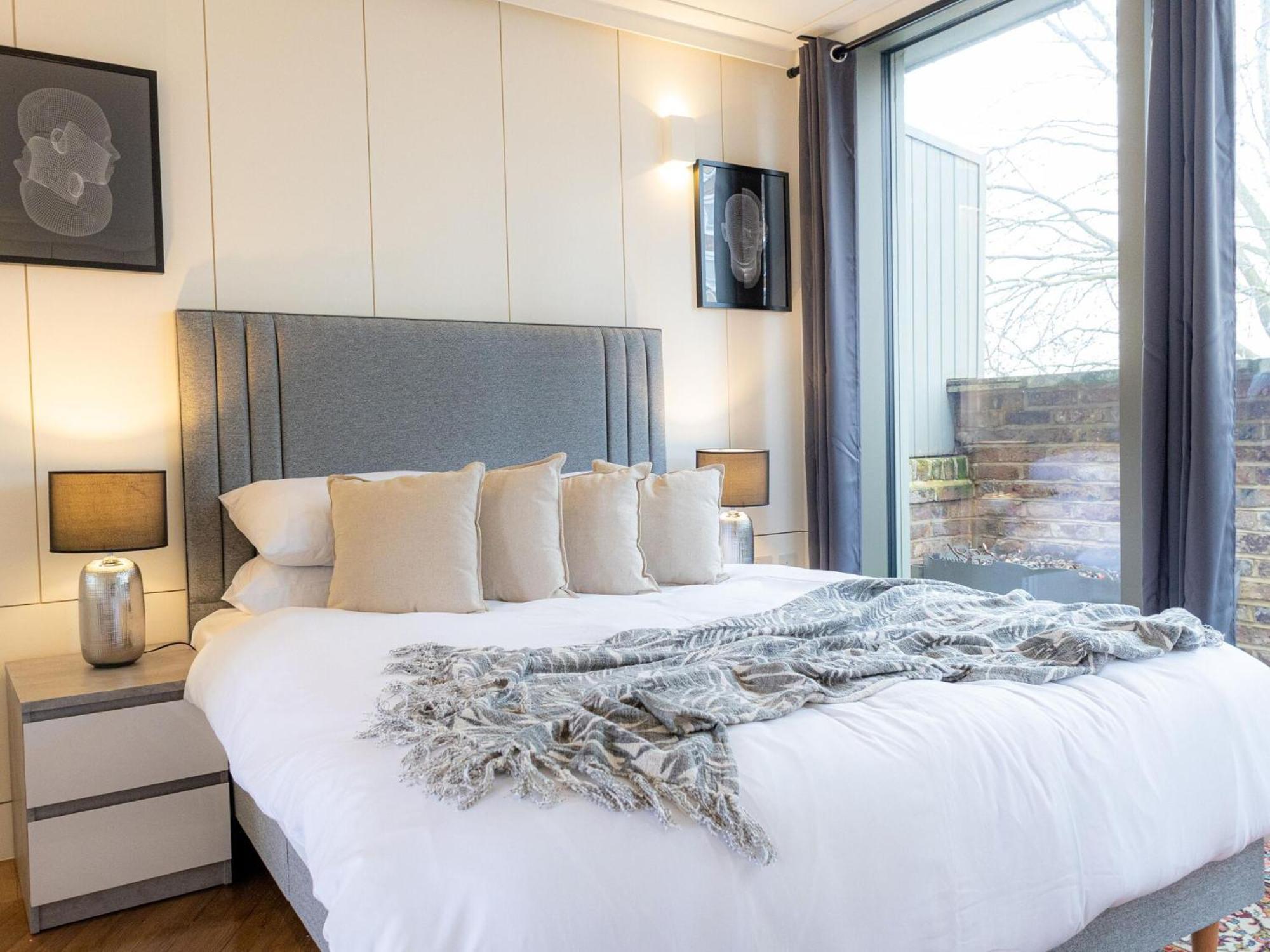 Modern Deluxe Five Bedroom House Near Chalk Farm Station By Belvilla Λονδίνο Εξωτερικό φωτογραφία